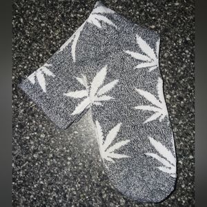 Adult novelties weed leaf tube socks